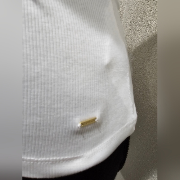 GUESS S/S stretch rib Top - Picture 4 of 4